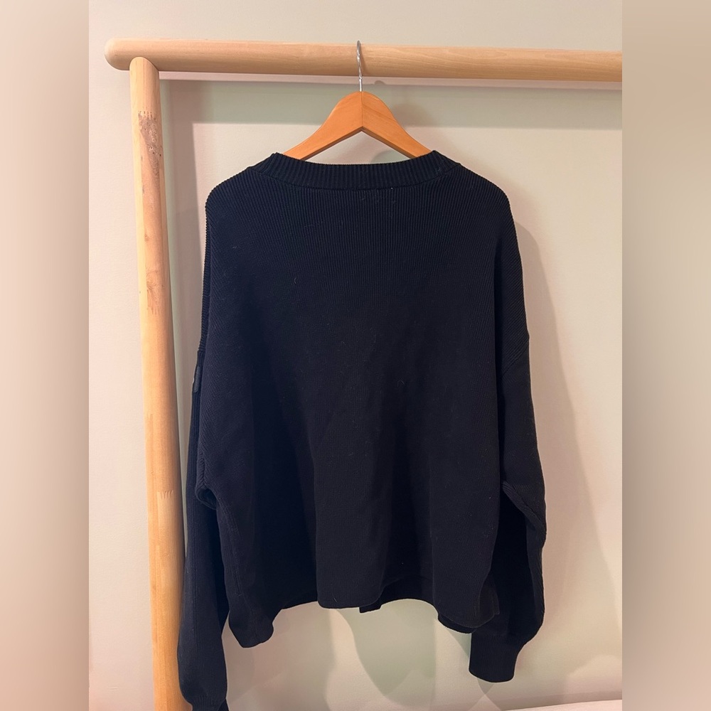 ALO Yoga Scholar black v neck buttoned oversized rib knit cotton cardigan L - Picture 4 of 5